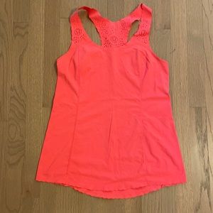 Lululemon tank